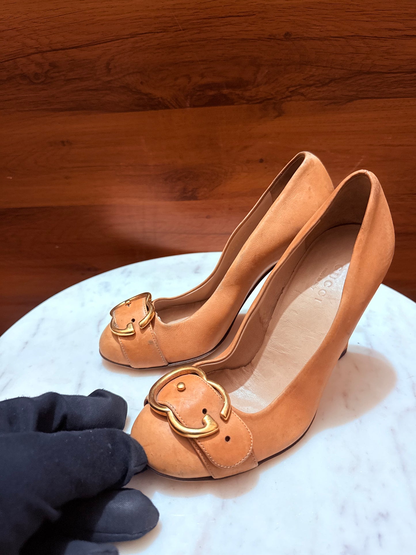 Gucci Buckle Detail Leather High Block Heel Pumps