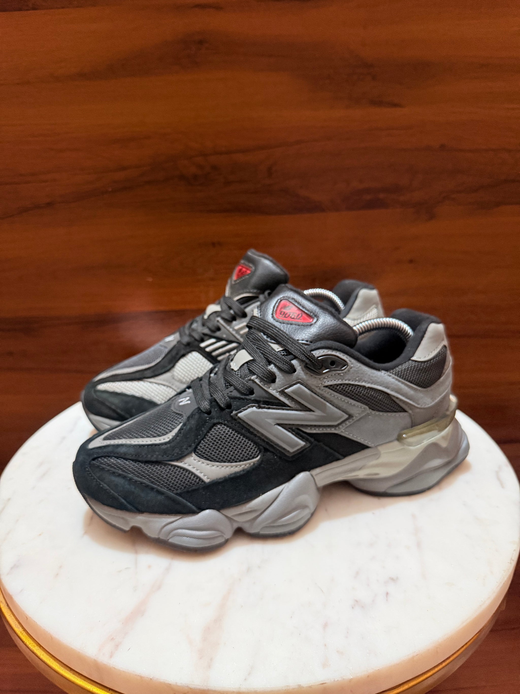New Balance 9060 – Black