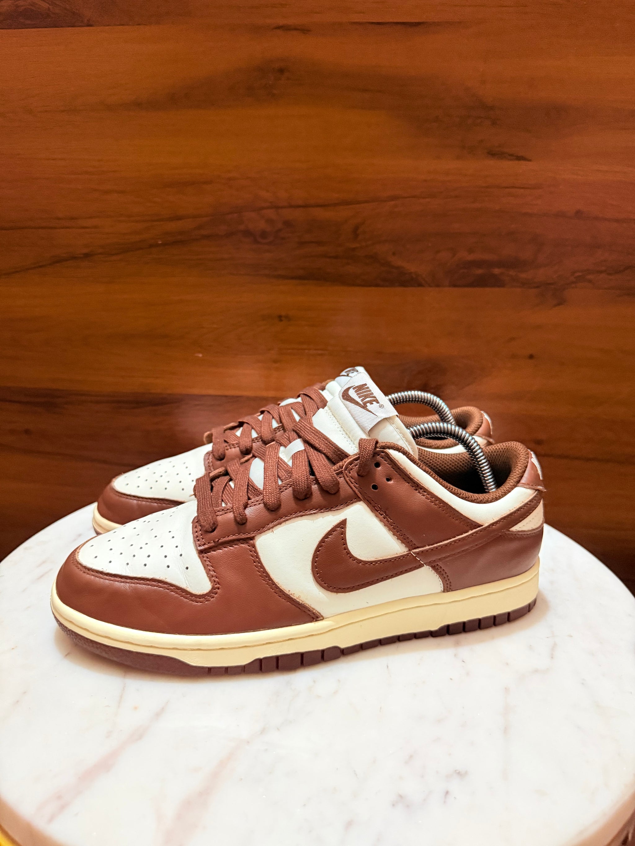 Nike Dunk Low – Brown / White