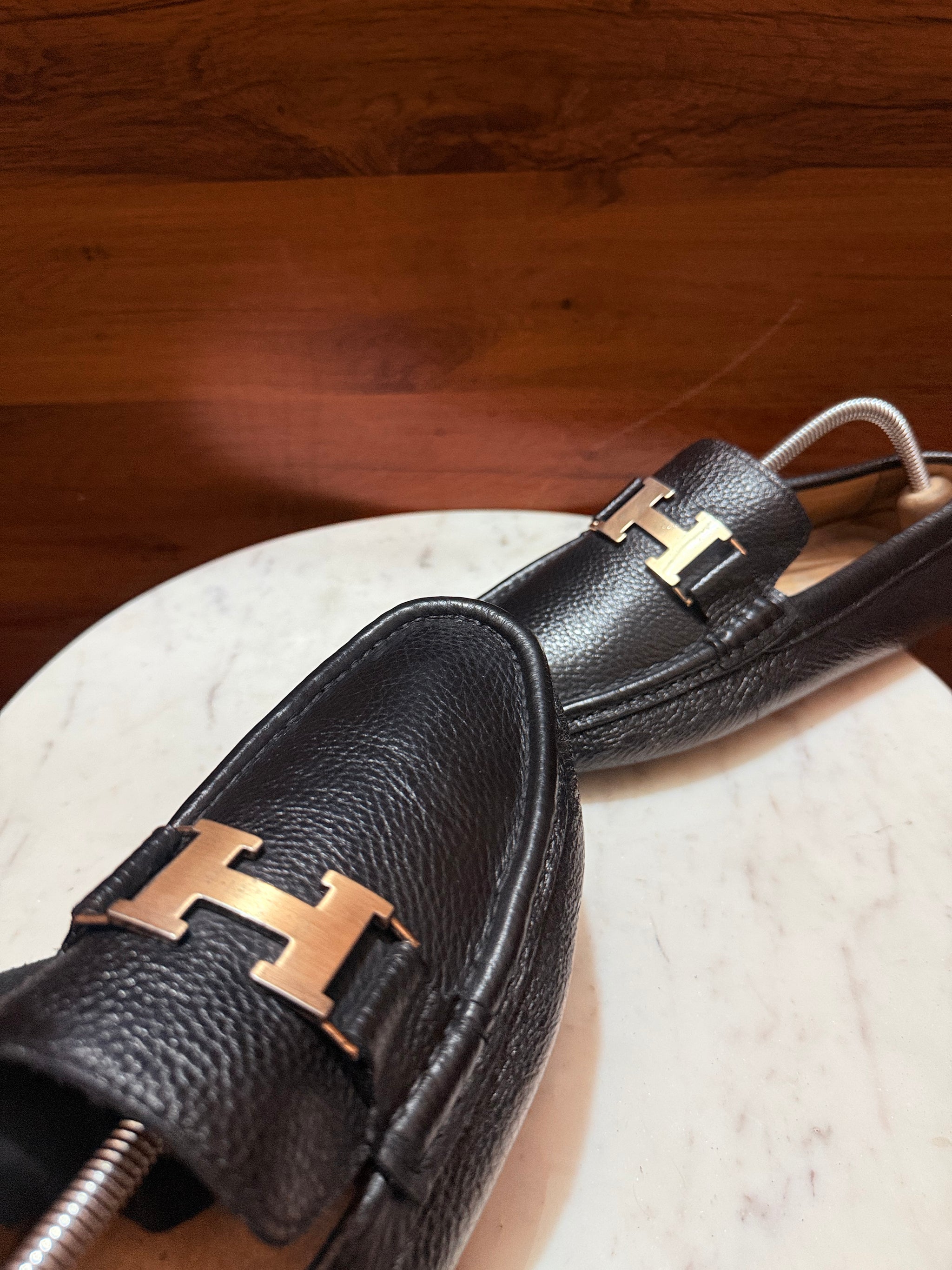 Hermès Paris 'H' Buckle Grainy Leather Moccasin Drivers
