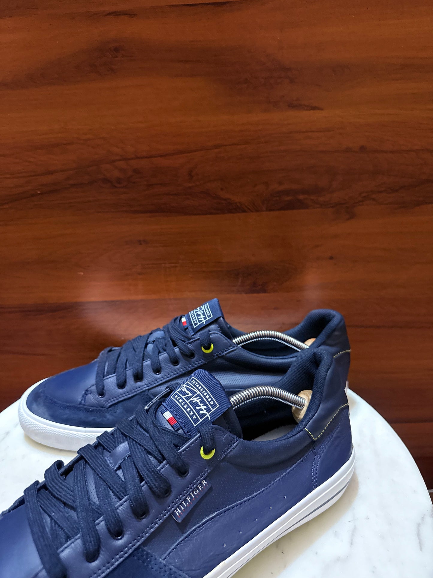 Tommy Hilfiger Leather Low-Top Sneakers