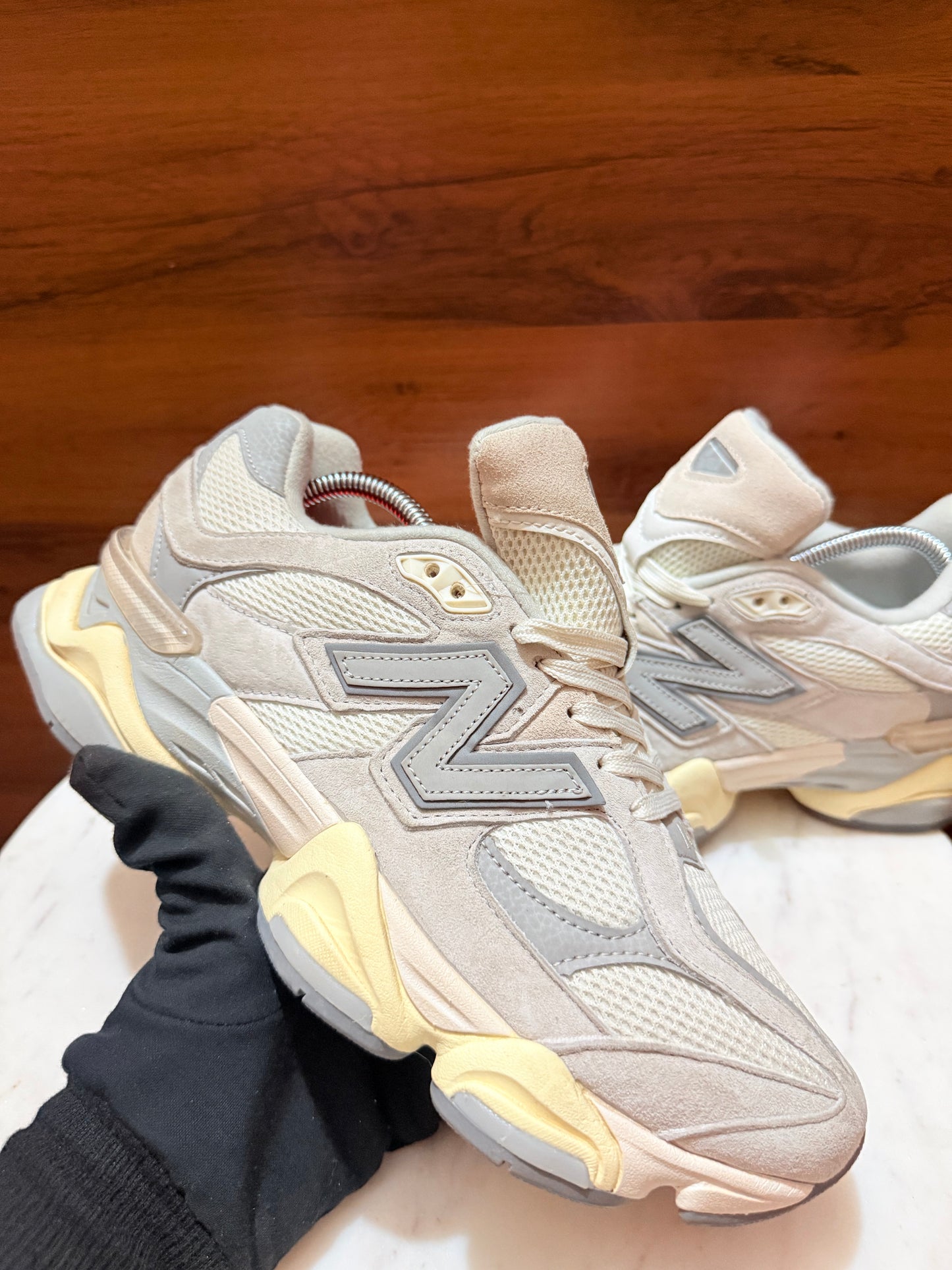 New Balance 9060 – Sea Salt / Blue