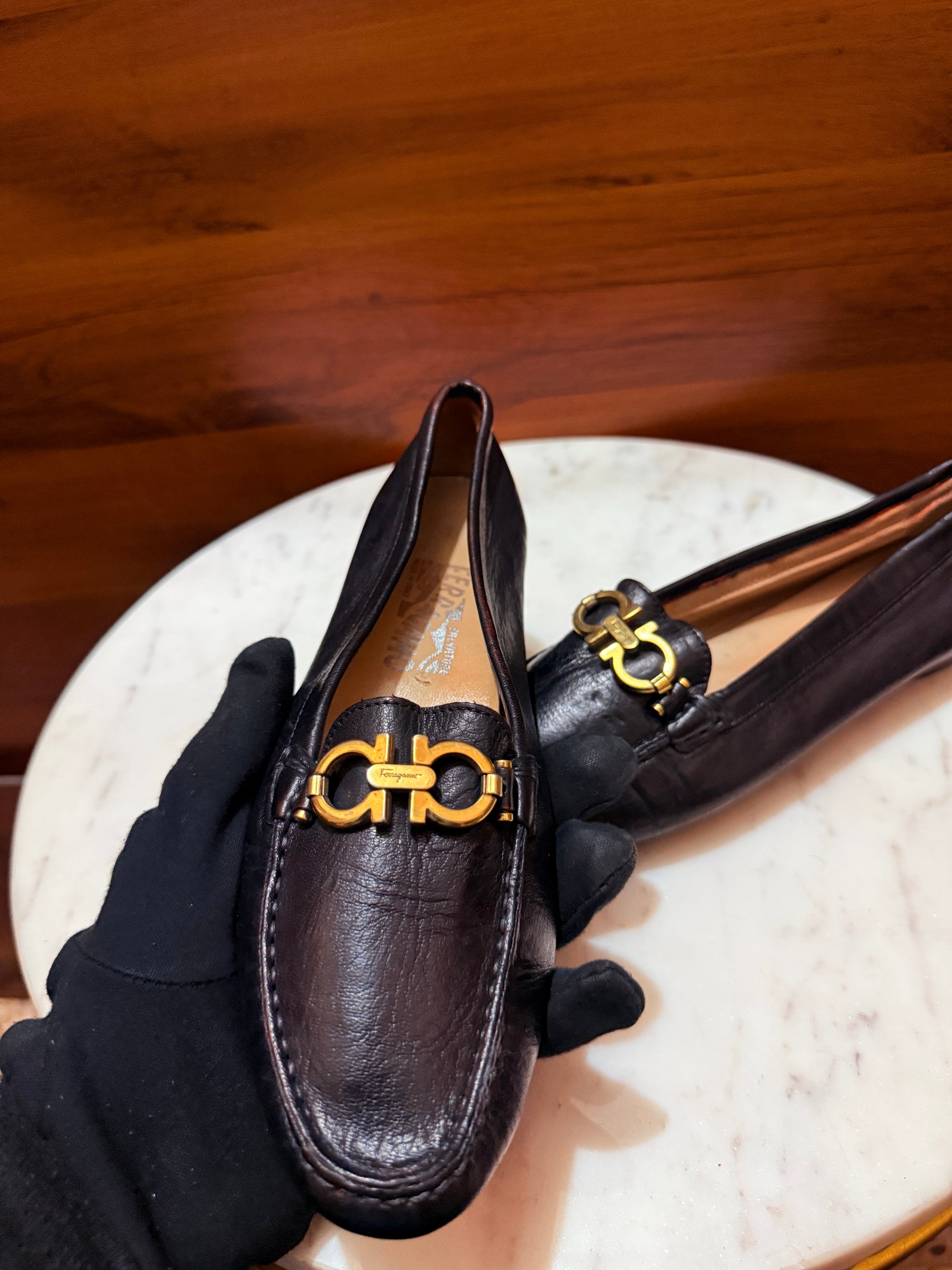 Salvatore Ferragamo Gancini Hardware Leather Drivers Loafers