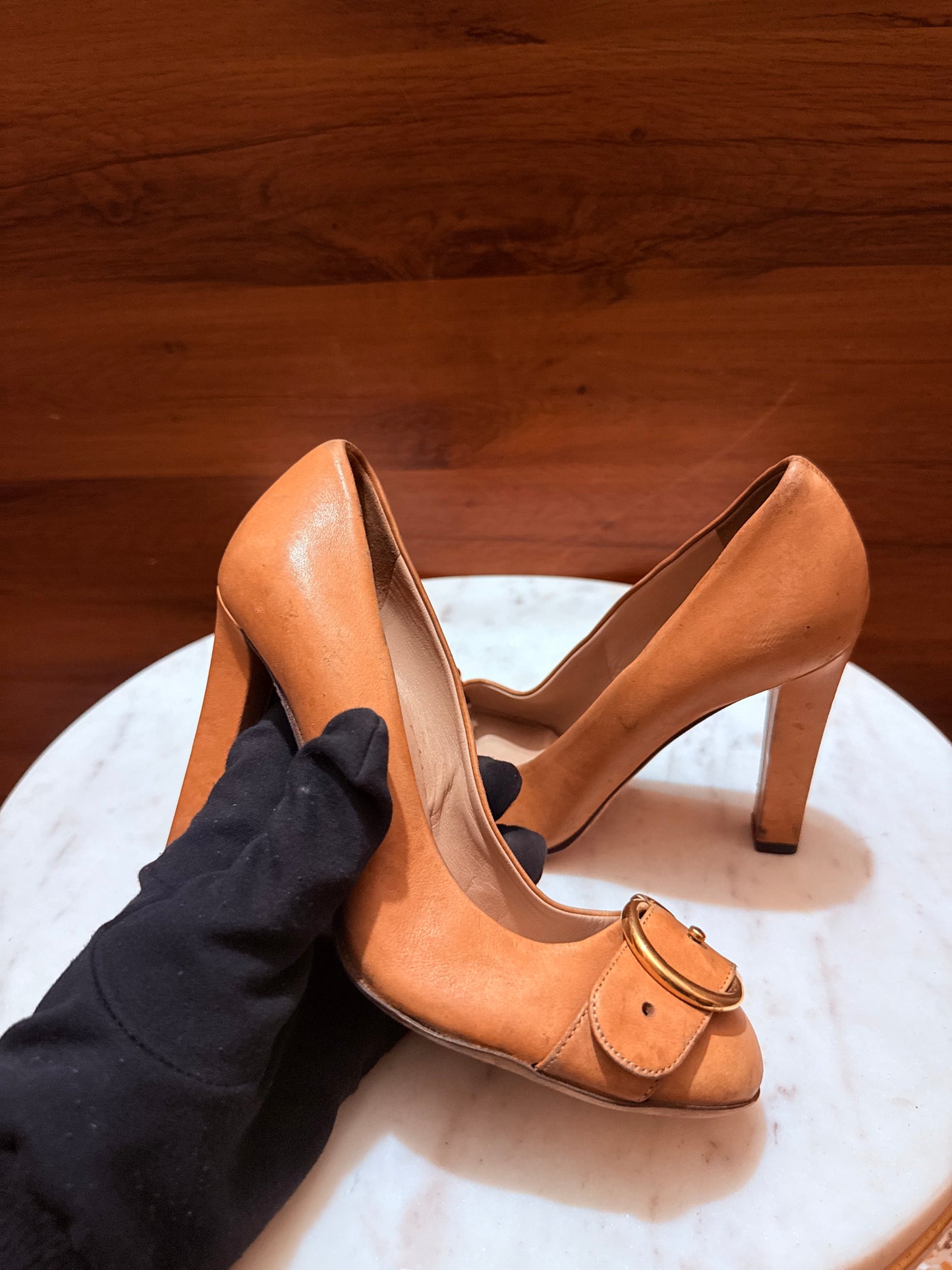 Gucci Buckle Detail Leather High Block Heel Pumps
