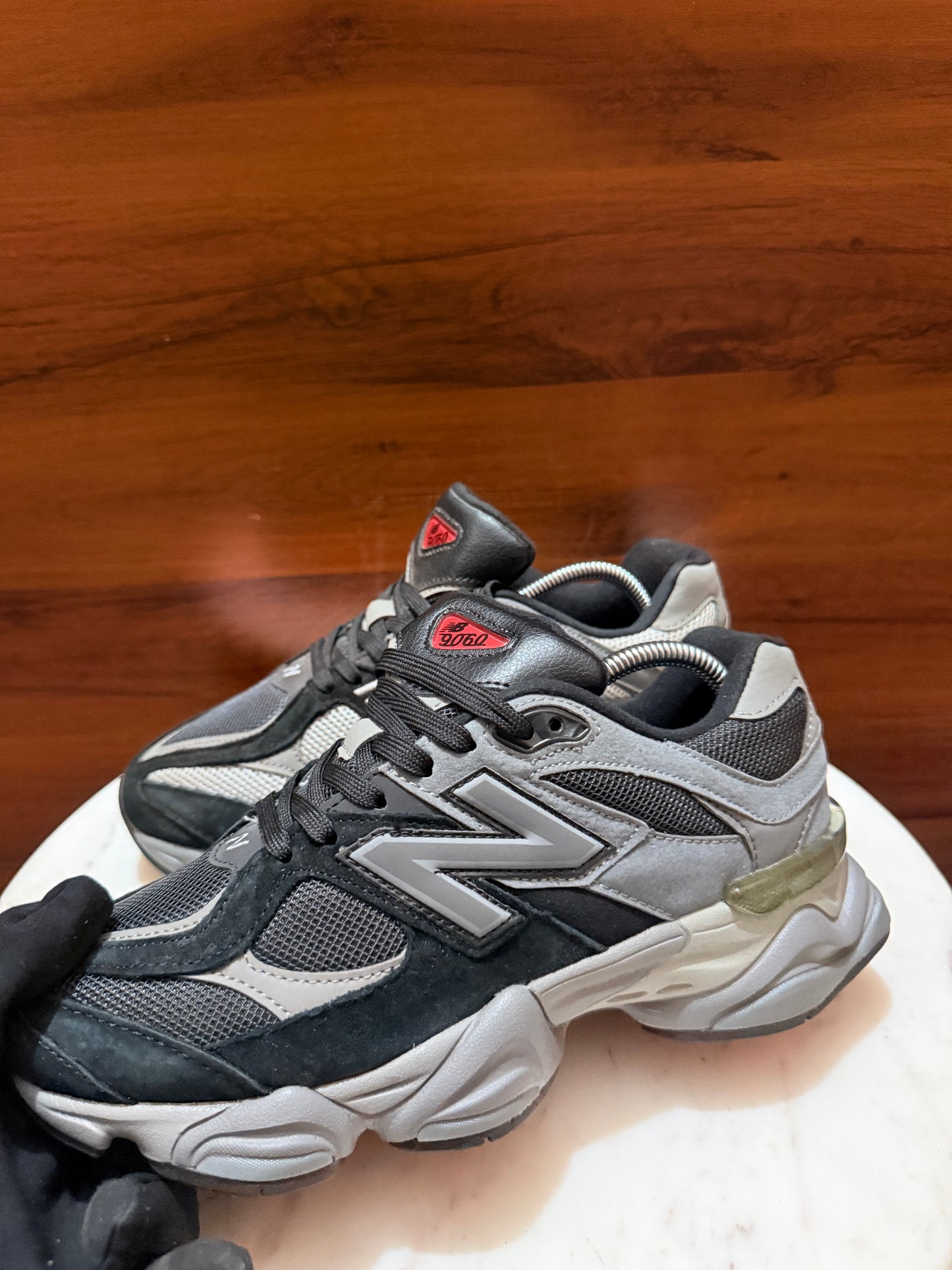 New Balance 9060 – Black