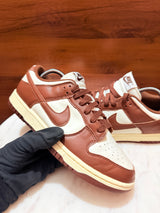 Nike Dunk Low – Brown / White
