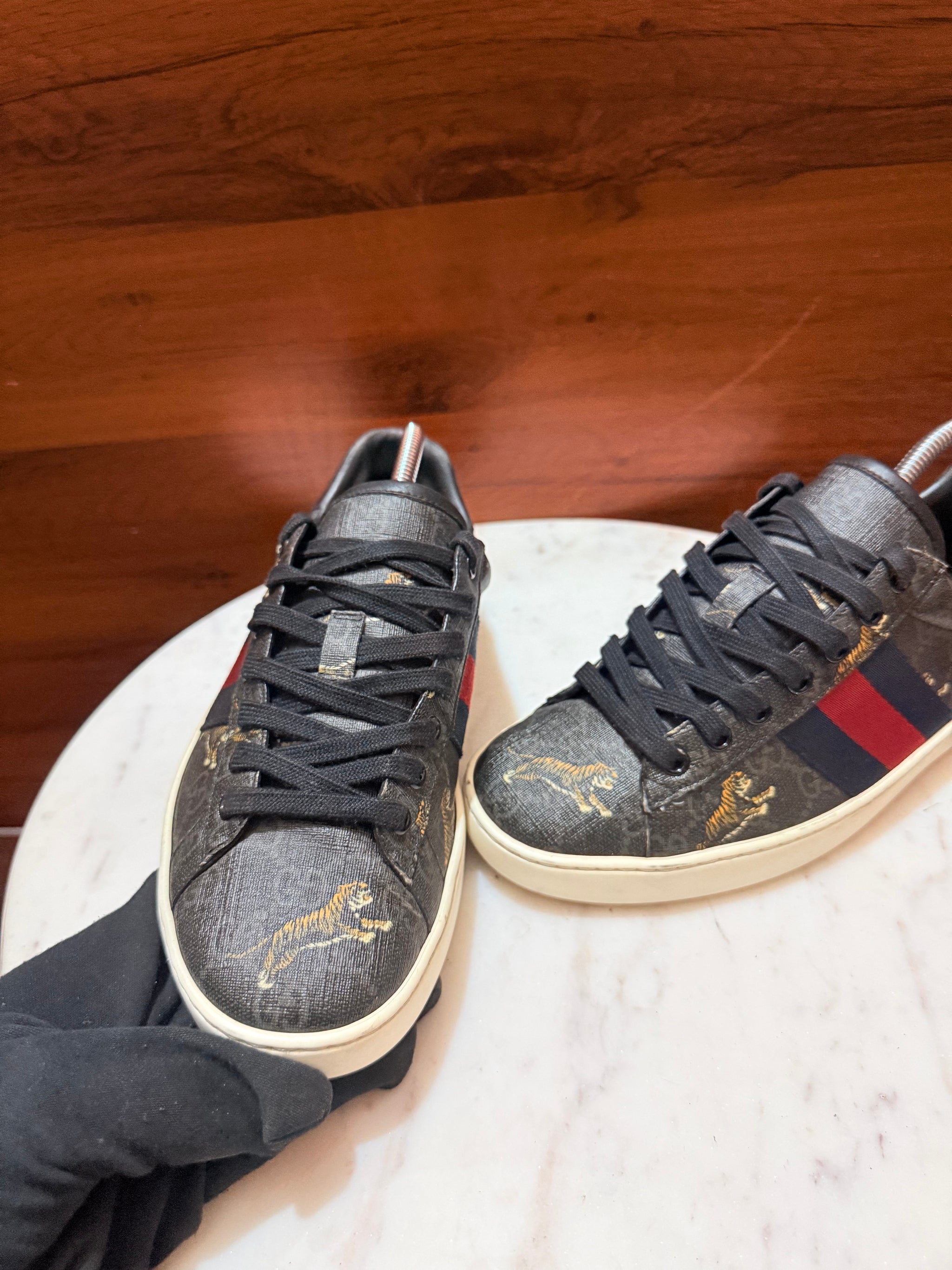 Gucci GG Supreme Bengal Tiger Ace Sneakers