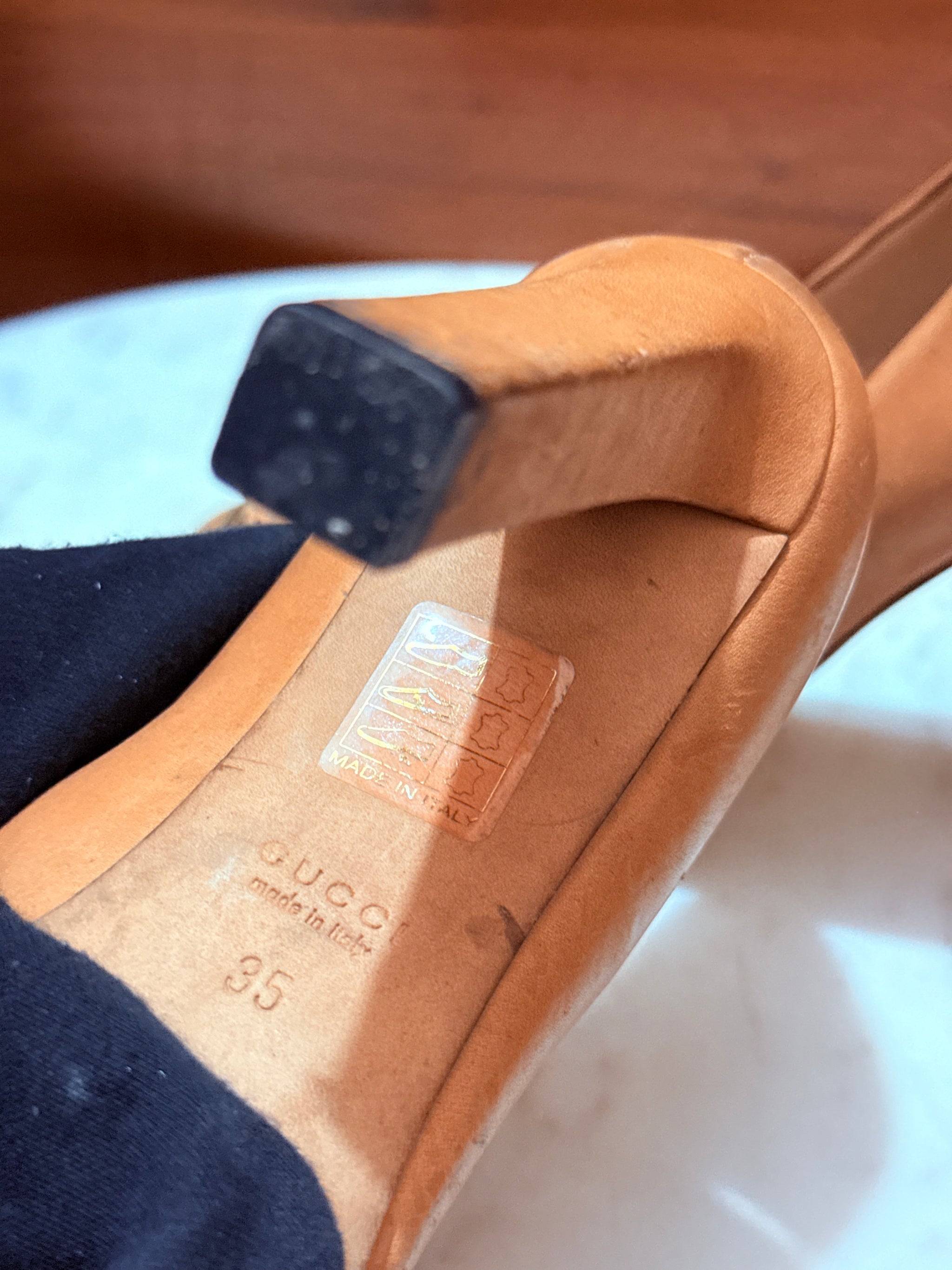 Gucci Buckle Detail Leather High Block Heel Pumps