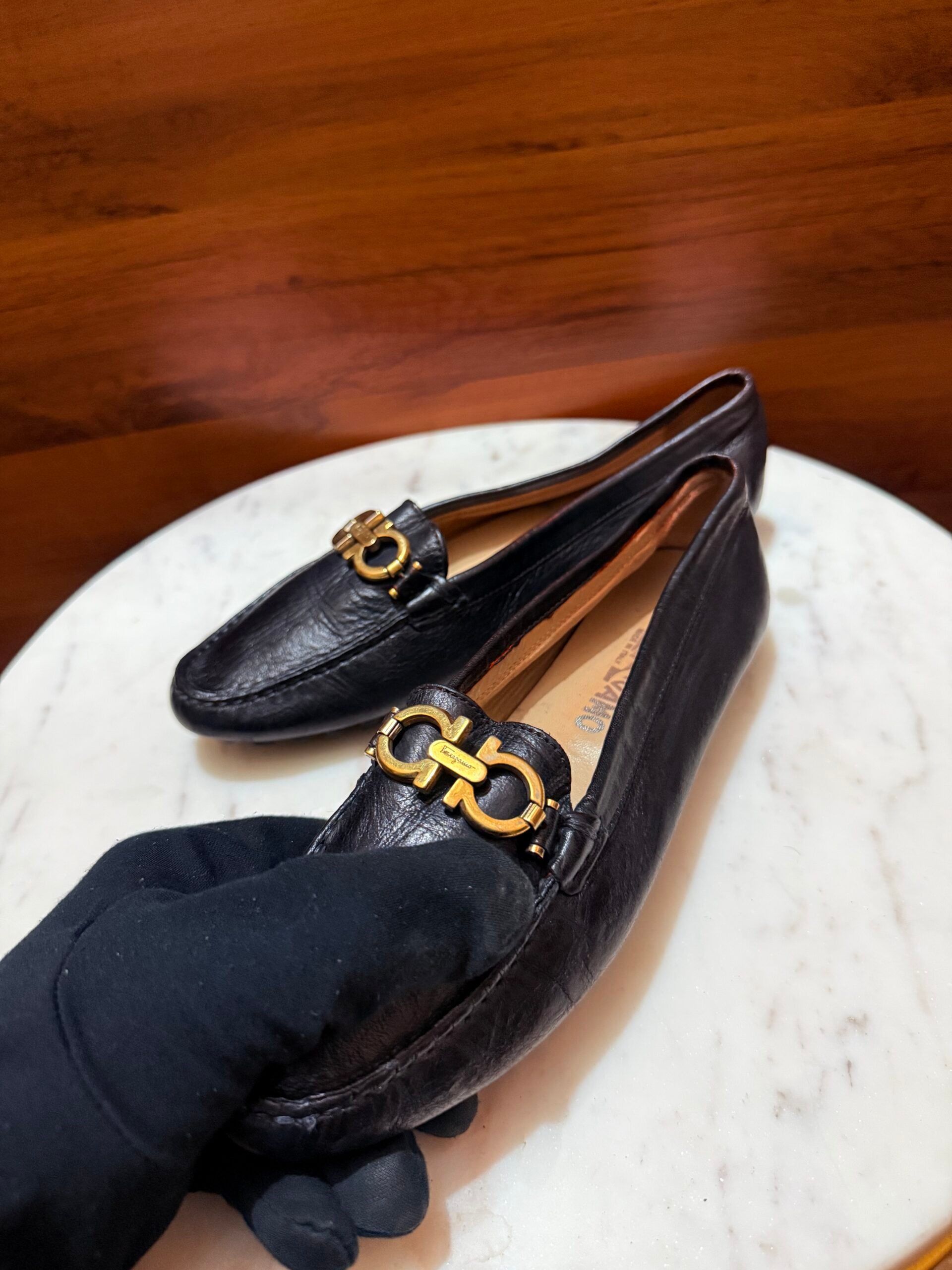 Ferragamo – Gancini Soft Leather Driver Loafers “Nero