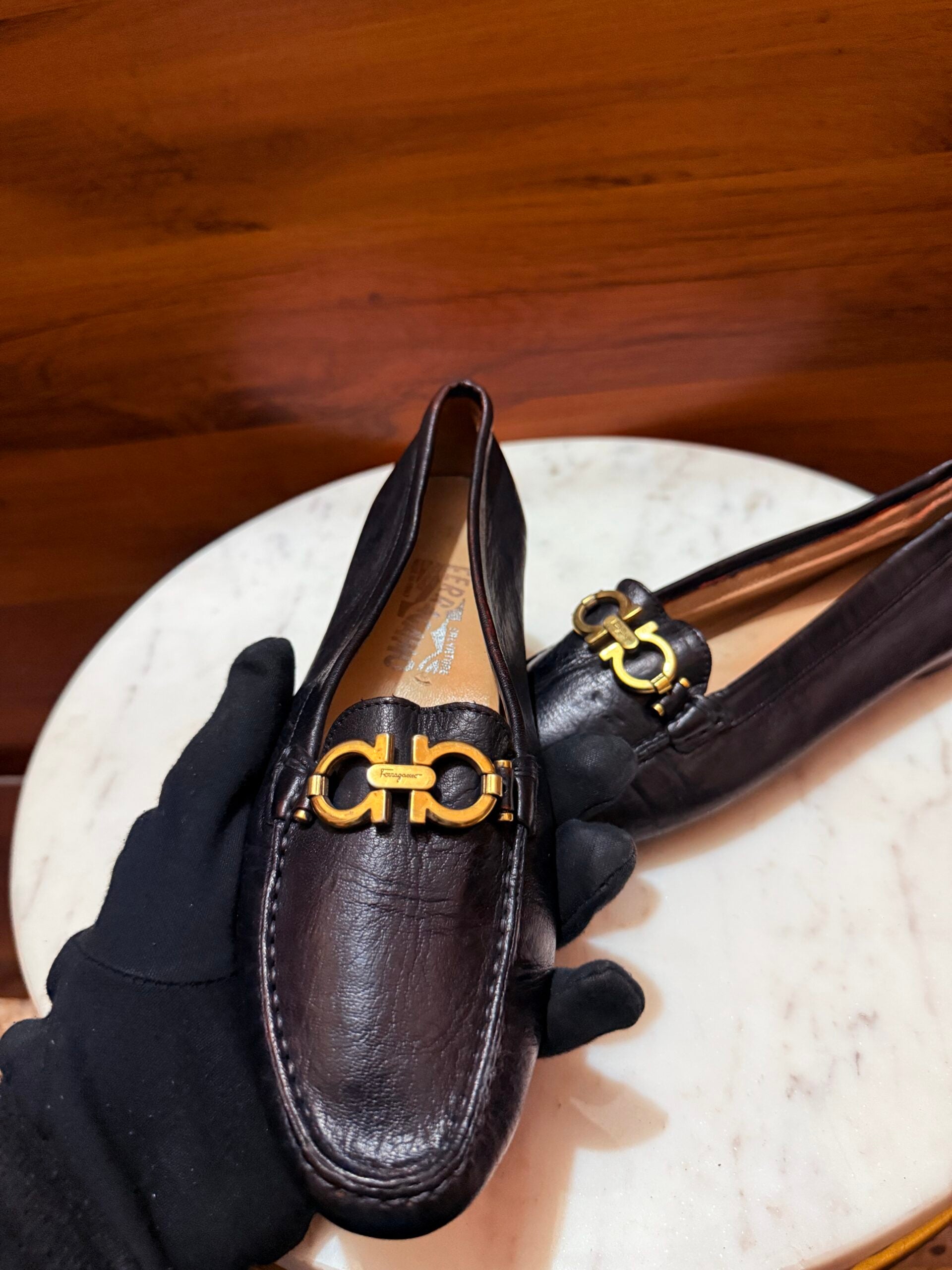 Ferragamo – Gancini Soft Leather Driver Loafers “Nero