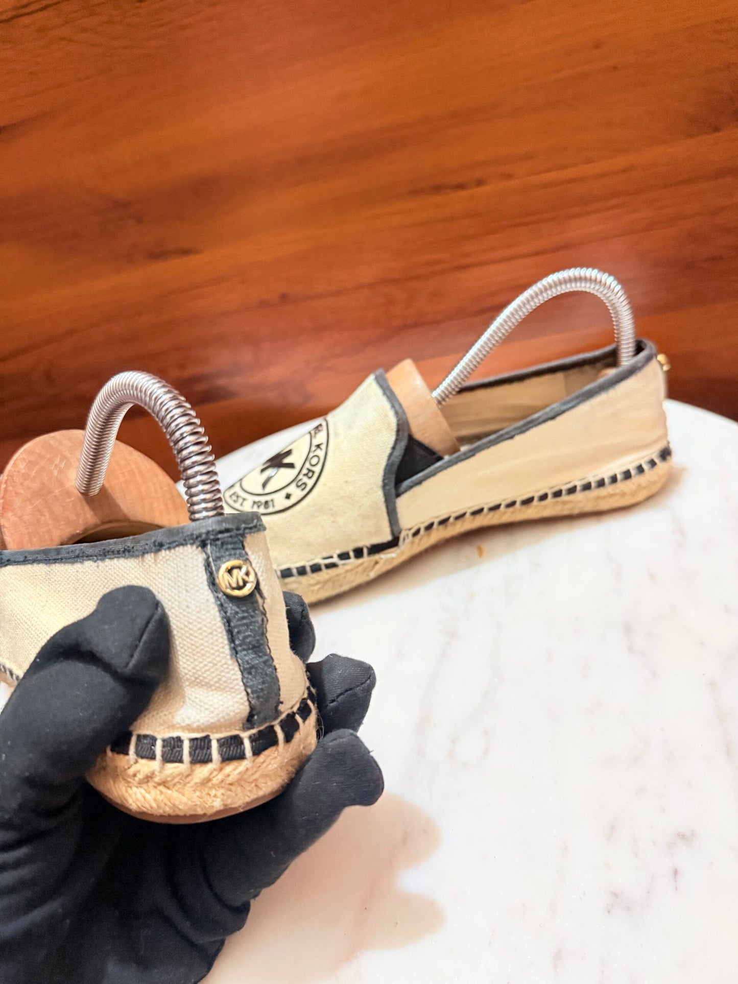 Michael Kors – Kendrick Canvas Logo Espadrille Flats