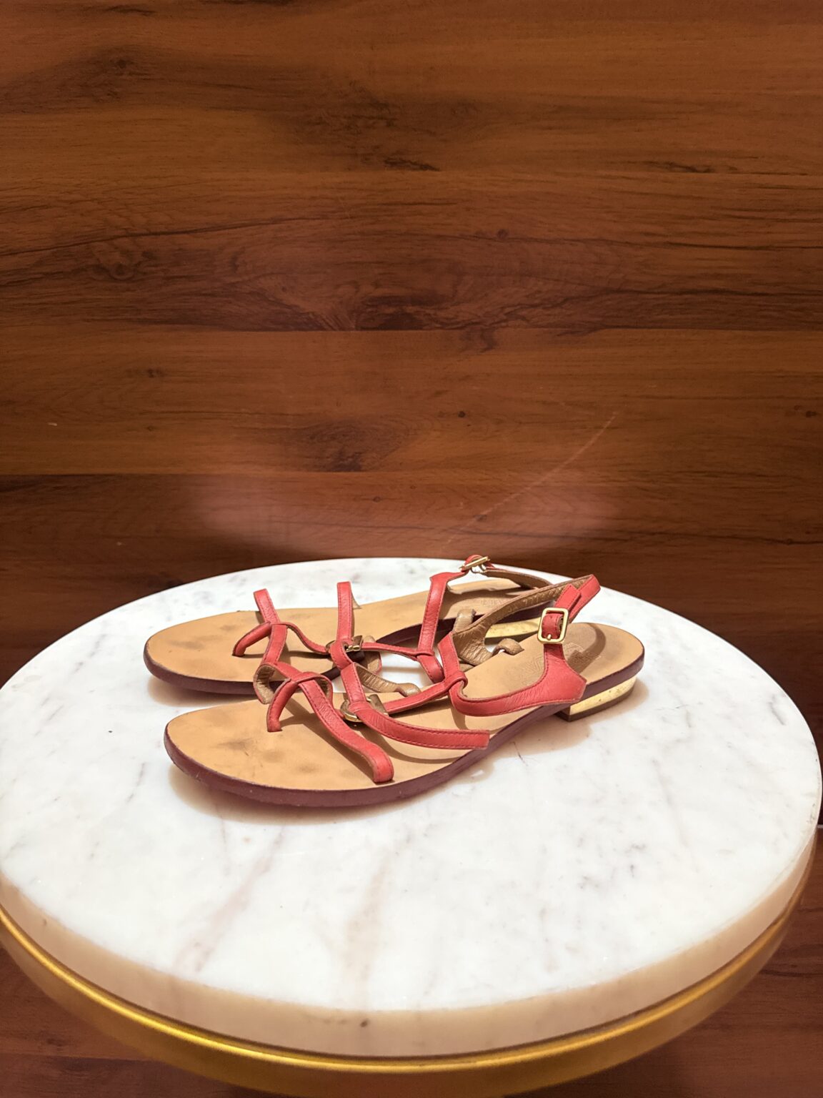Ferragamo – Gancini Strappy Leather Flat Sandals
