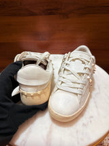 Valentino Garavani – Rockstud VLTN “Be Me” Leather Sneakers