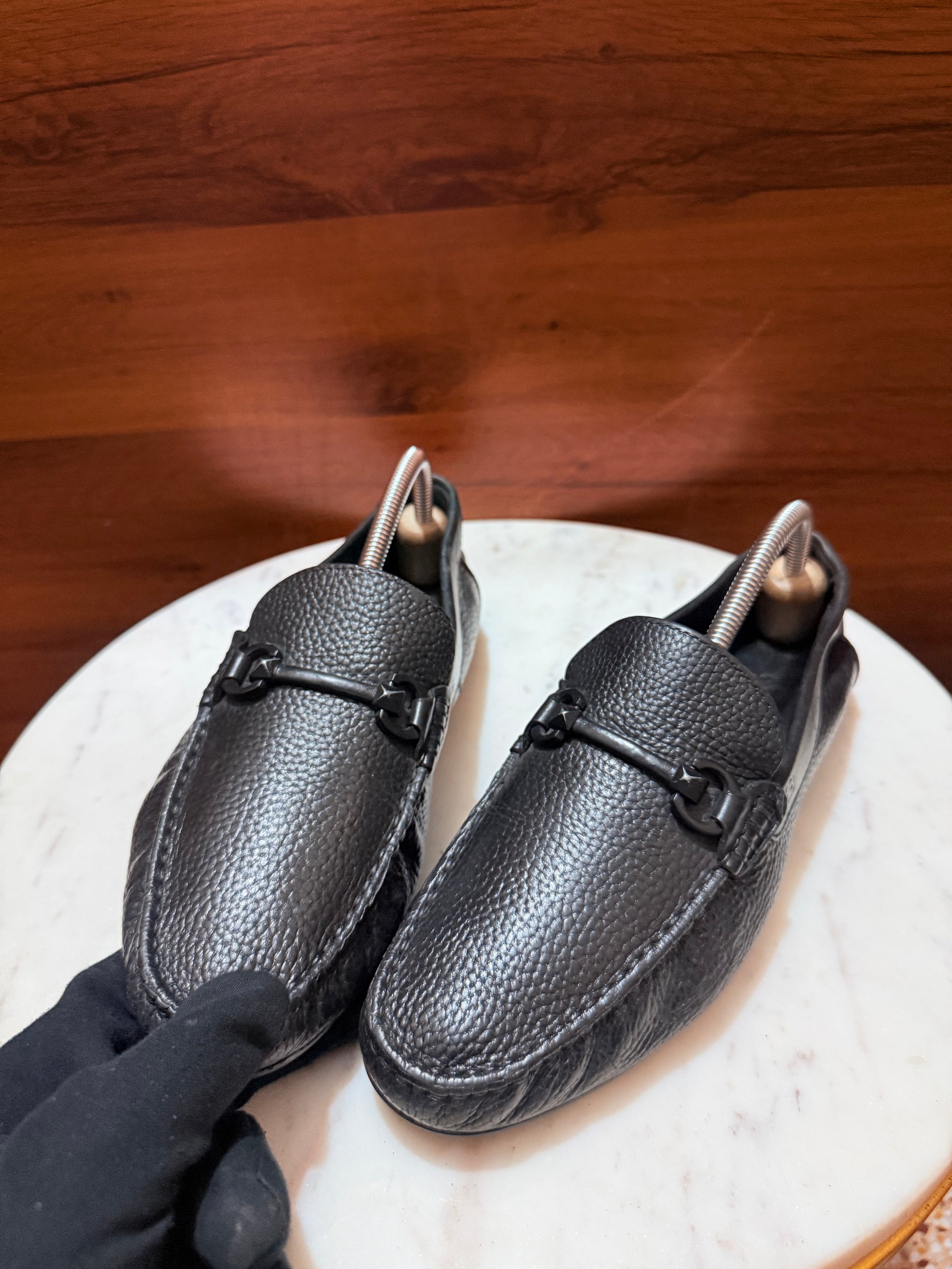 Bally Pebbled Leather Gancio Driving Loafers
