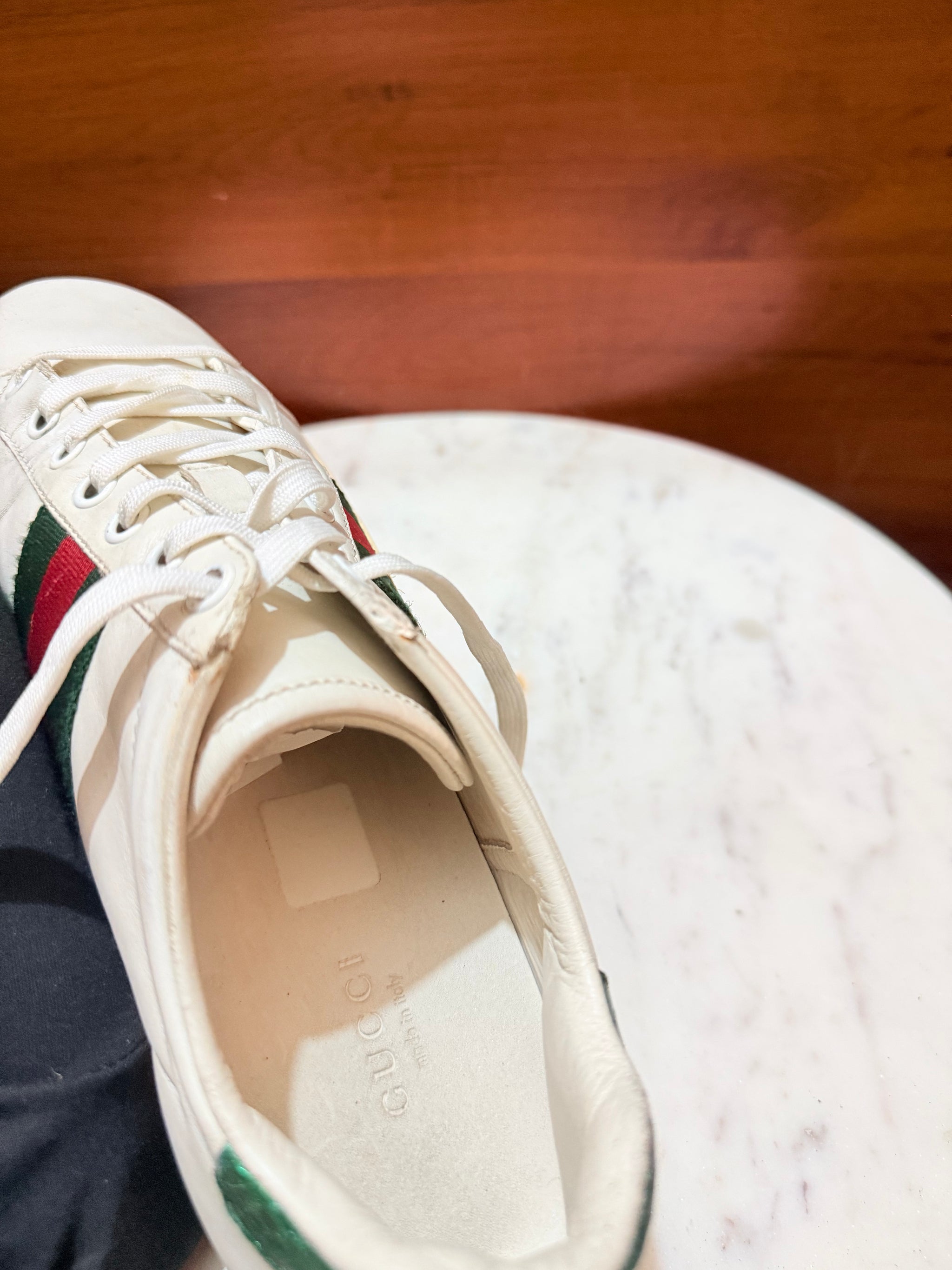 Gucci Ace Embroidered Bee Leather Sneakers