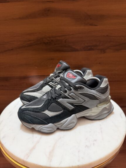 New Balance 9060 – Chunky Suede & Mesh Lifestyle Sneakers
